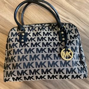 Authentic Micheal Kors Domed Footed Satchel